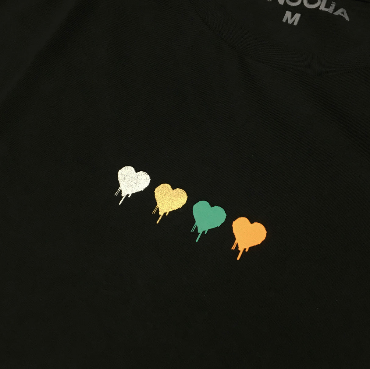 <A 000a002ub> 4 Hearts - Black