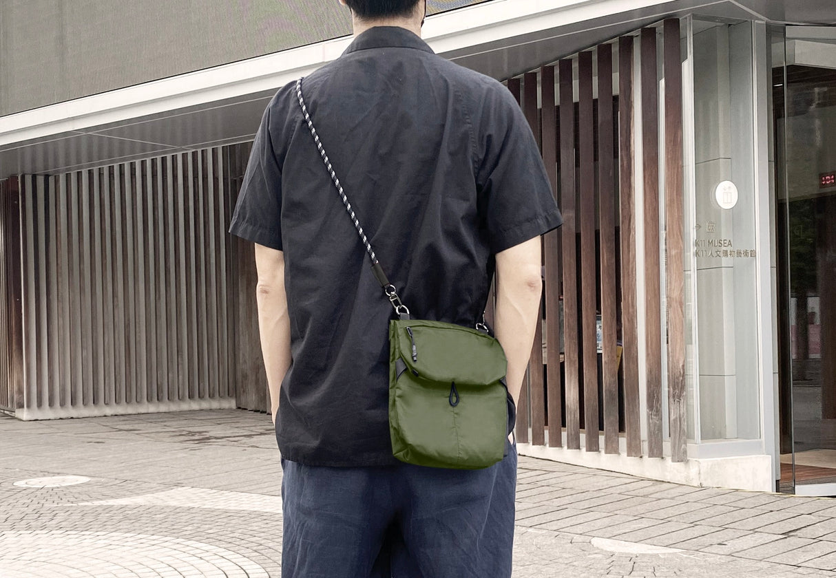 Double Deck Day Pouch