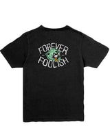 <a>フォーエバーフーリッシュTシャツ - ブラック</a>