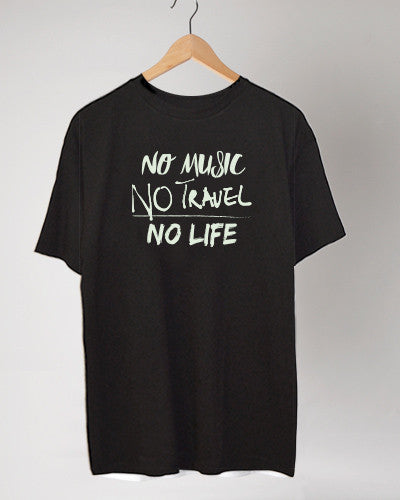 <t002i>「No Music No Travel No Life」Tシャツ（Fungolia x Skullcandy） </t002i>