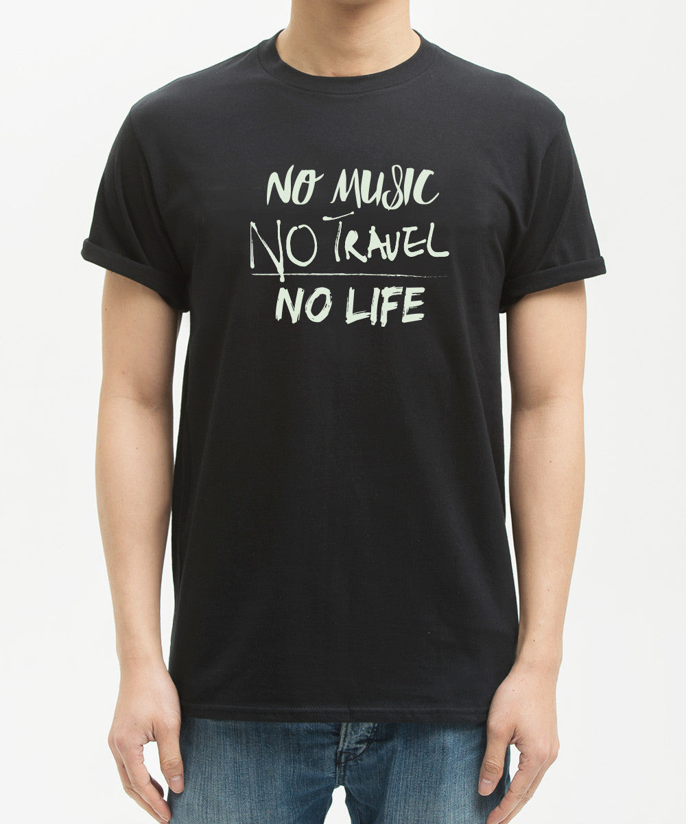 <t002i>「No Music No Travel No Life」Tシャツ（Fungolia x Skullcandy） </t002i>
