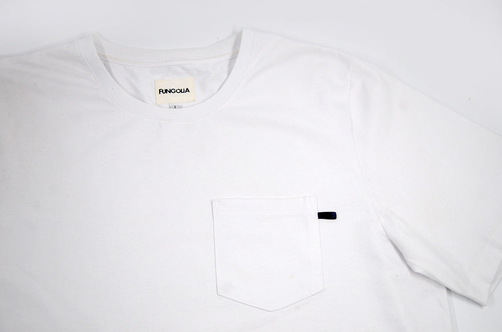 <a>ミューズ ポケットTシャツ - ホワイト（無地）</a>