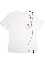 <a>ミューズ ポケットTシャツ - ホワイト（スマイリーフェイス）</a>