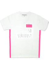 <a>なぜそんなに深刻なの？Tシャツ</a>