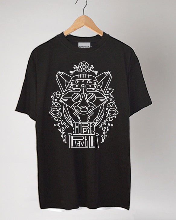 <p023>トラベルアニマルTシャツ - ヒッピーフォックス（ブラック）</p023>