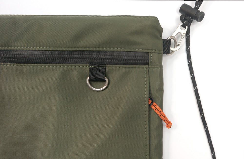 <a>Fungolia Essentials ショルダーバッグ（アーミーグリーン）</a>