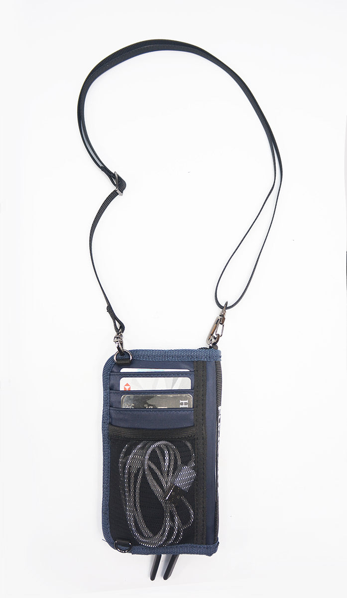 <a>ファンゴリア スマートフォン充電ポーチ（ネイビー）</a>