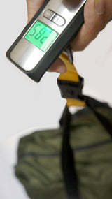 <A 000a001a99b6> Fungolia Travel Luggage Scale/Large Powerbank/Flashlight (Black)